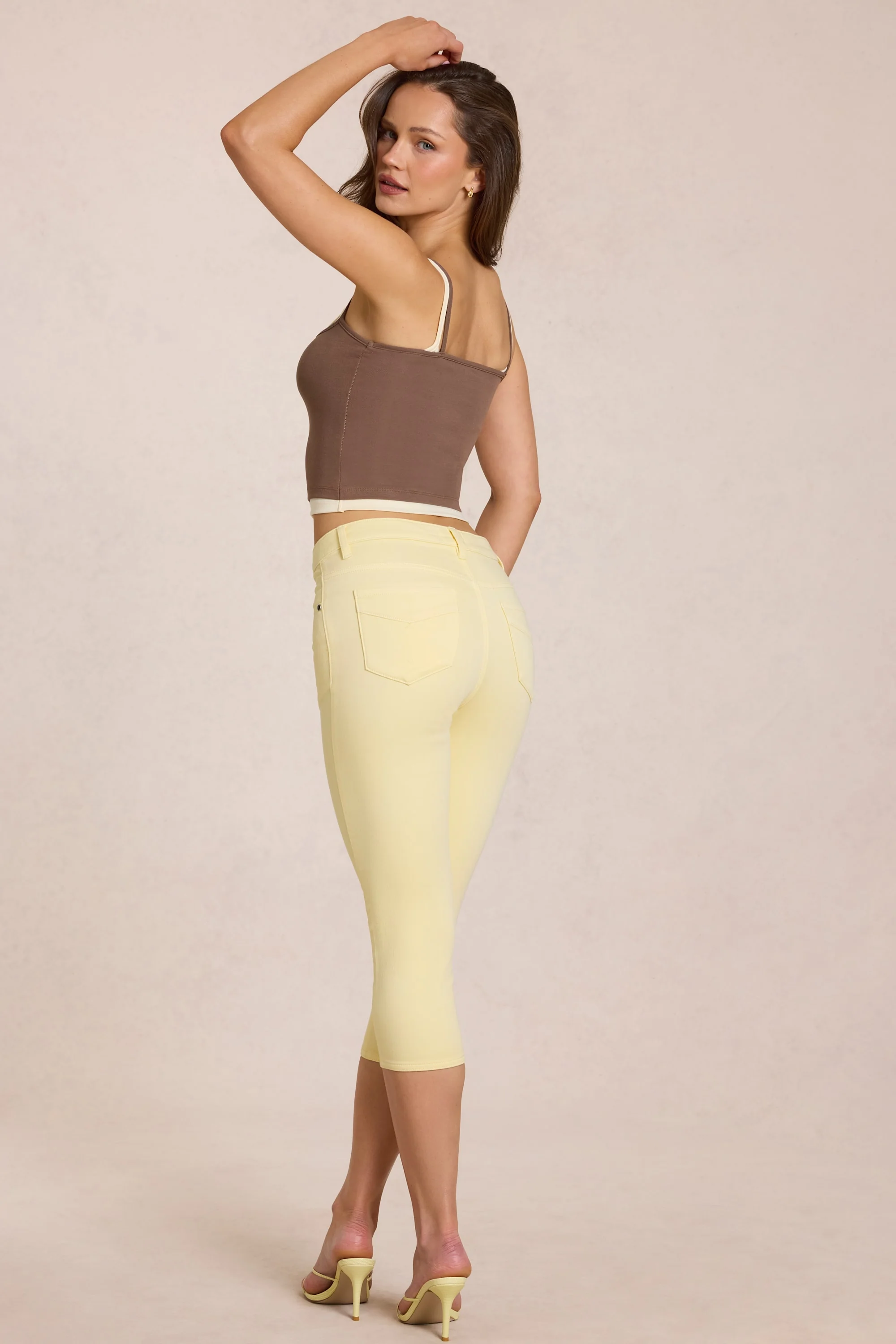 Mid-Rise Capri Jeans in Lemon Yellow - Image 2