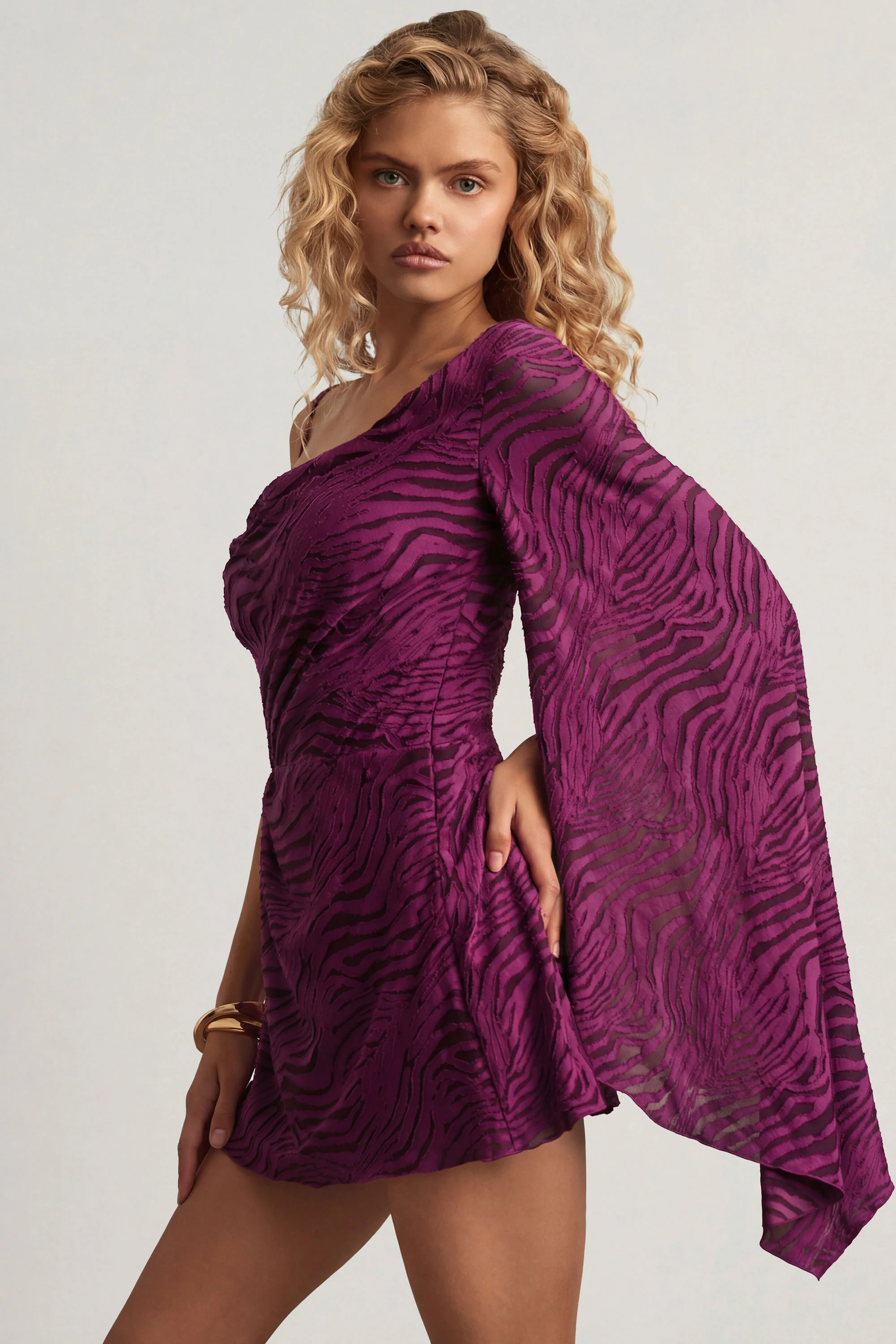 Devoré One-Sleeve A-Line Mini Dress in Berry Purple - Image 6