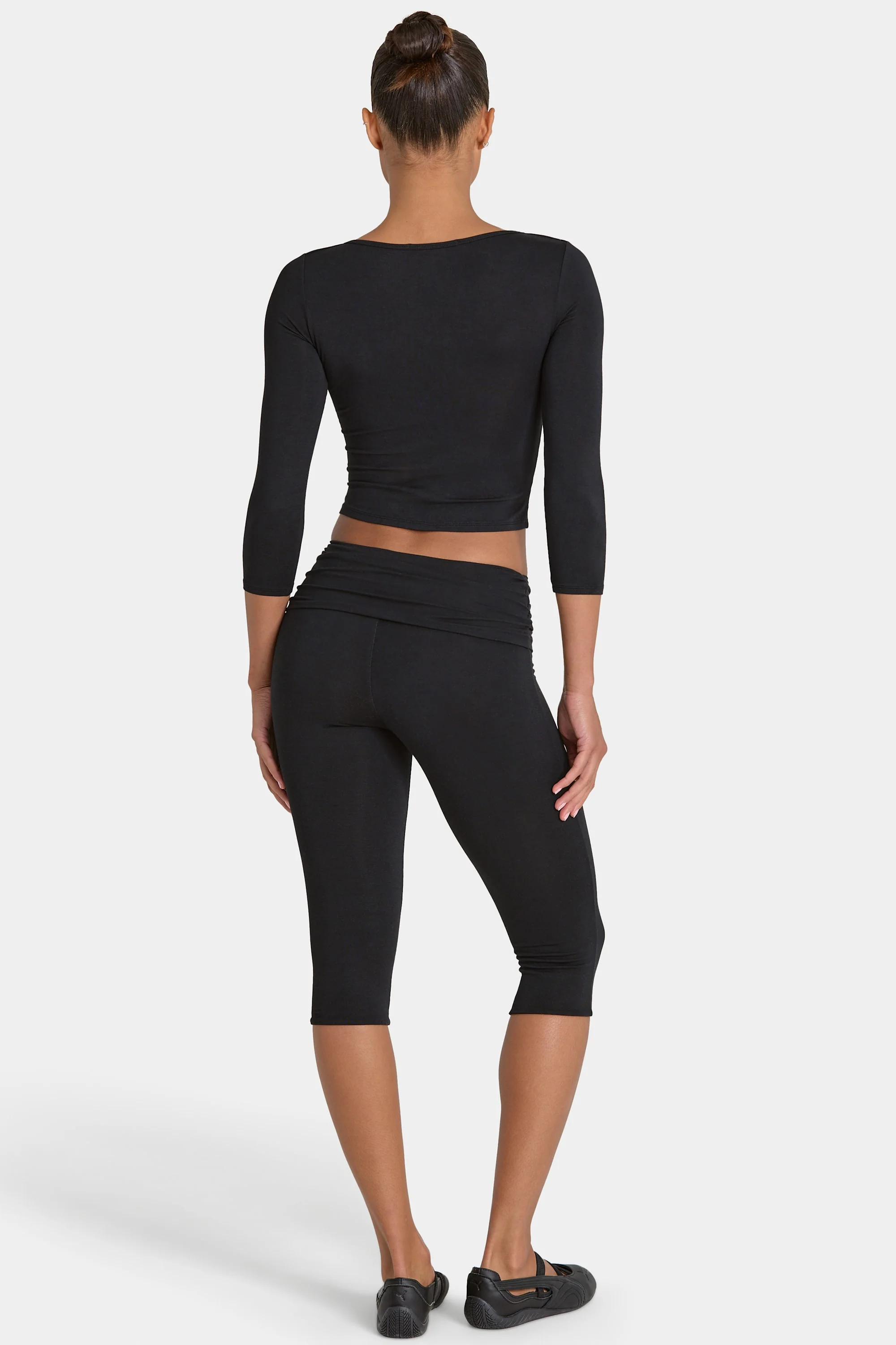 ButterCloud™ Low-Rise Capri Leggings in Black - Image 2