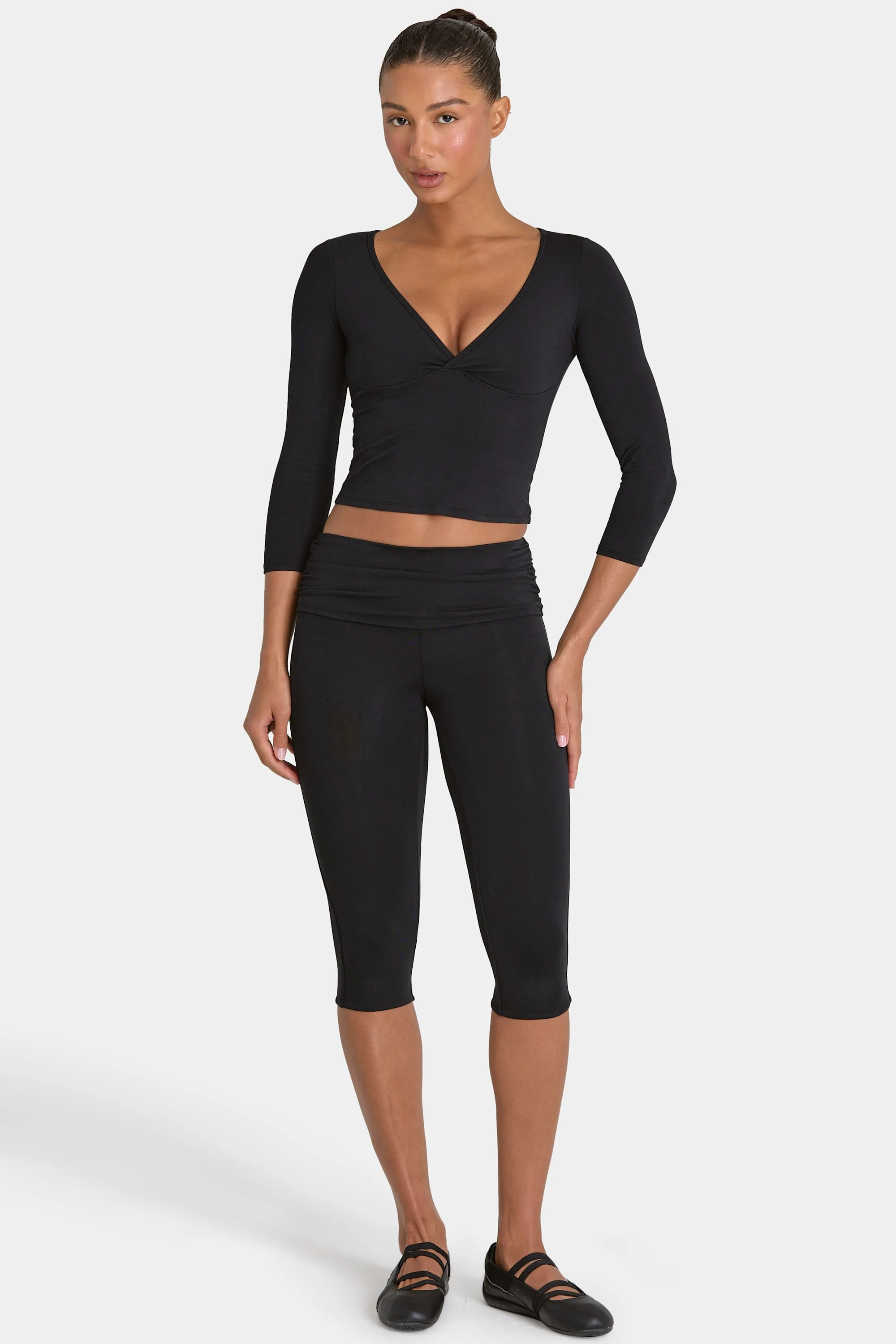 ButterCloud™ Low-Rise Capri Leggings in Black - Image 4