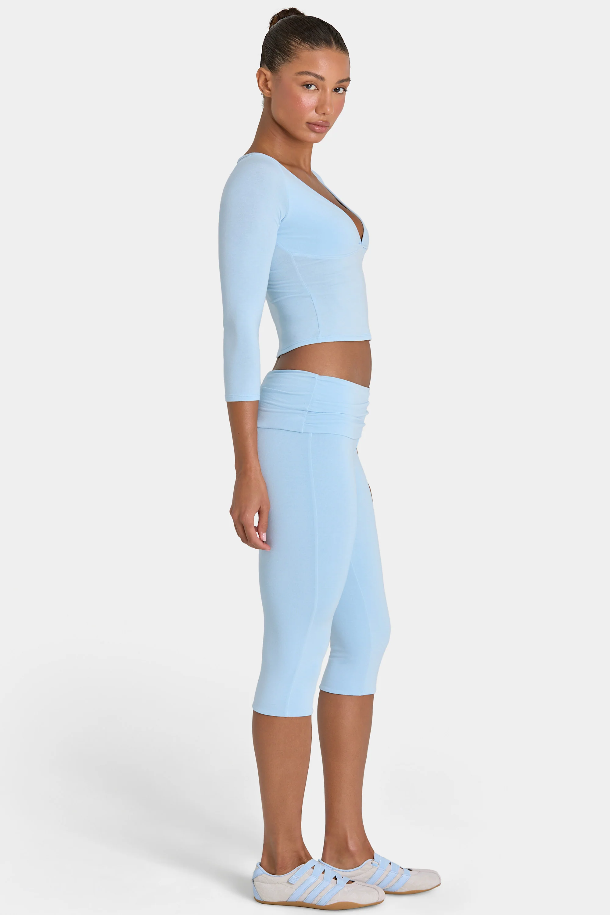 ButterCloud™ Low-Rise Capri Leggings in Sky - Image 3