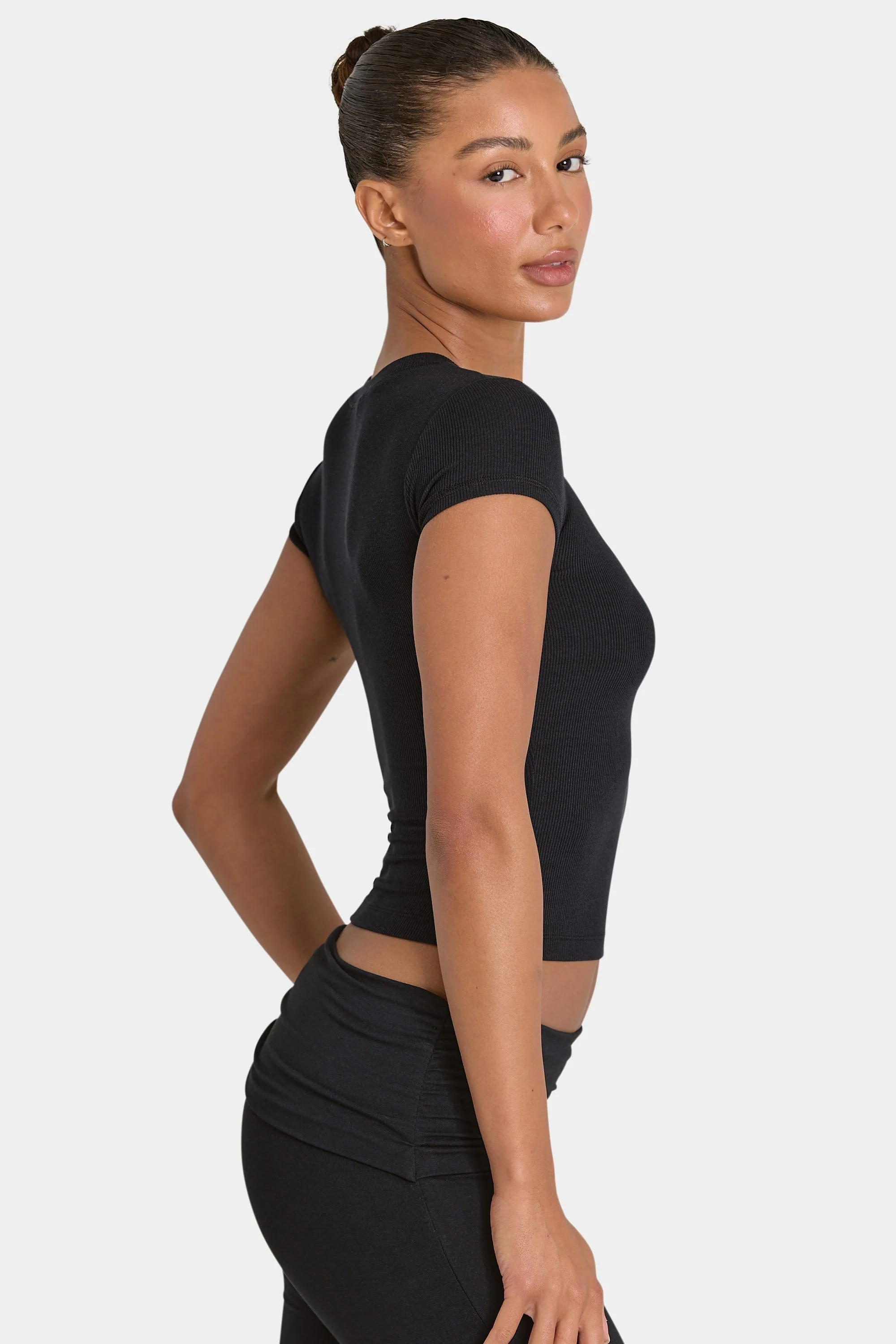 ButterCloud™ T-Shirt in Black - Image 3