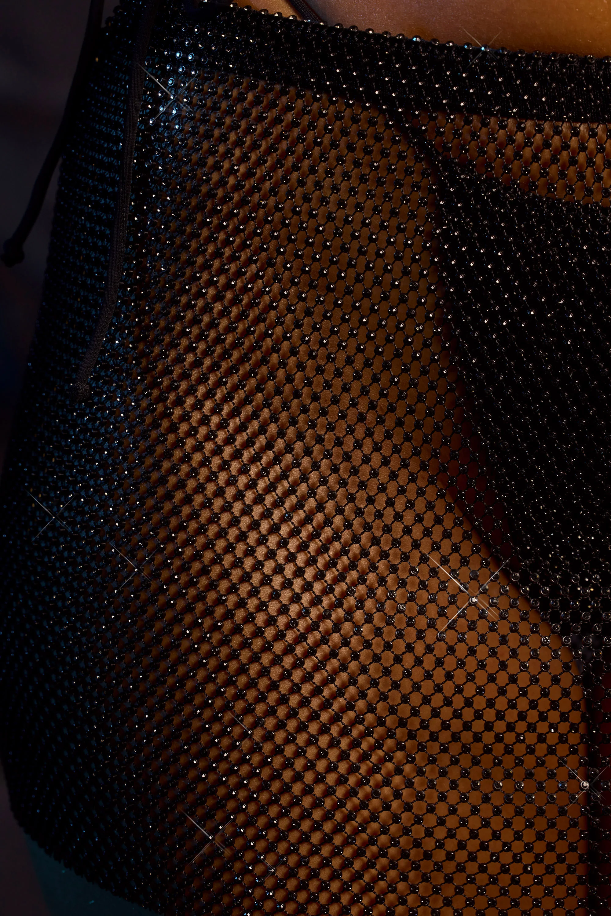 Low-Rise Mini Skirt in Black - Image 5