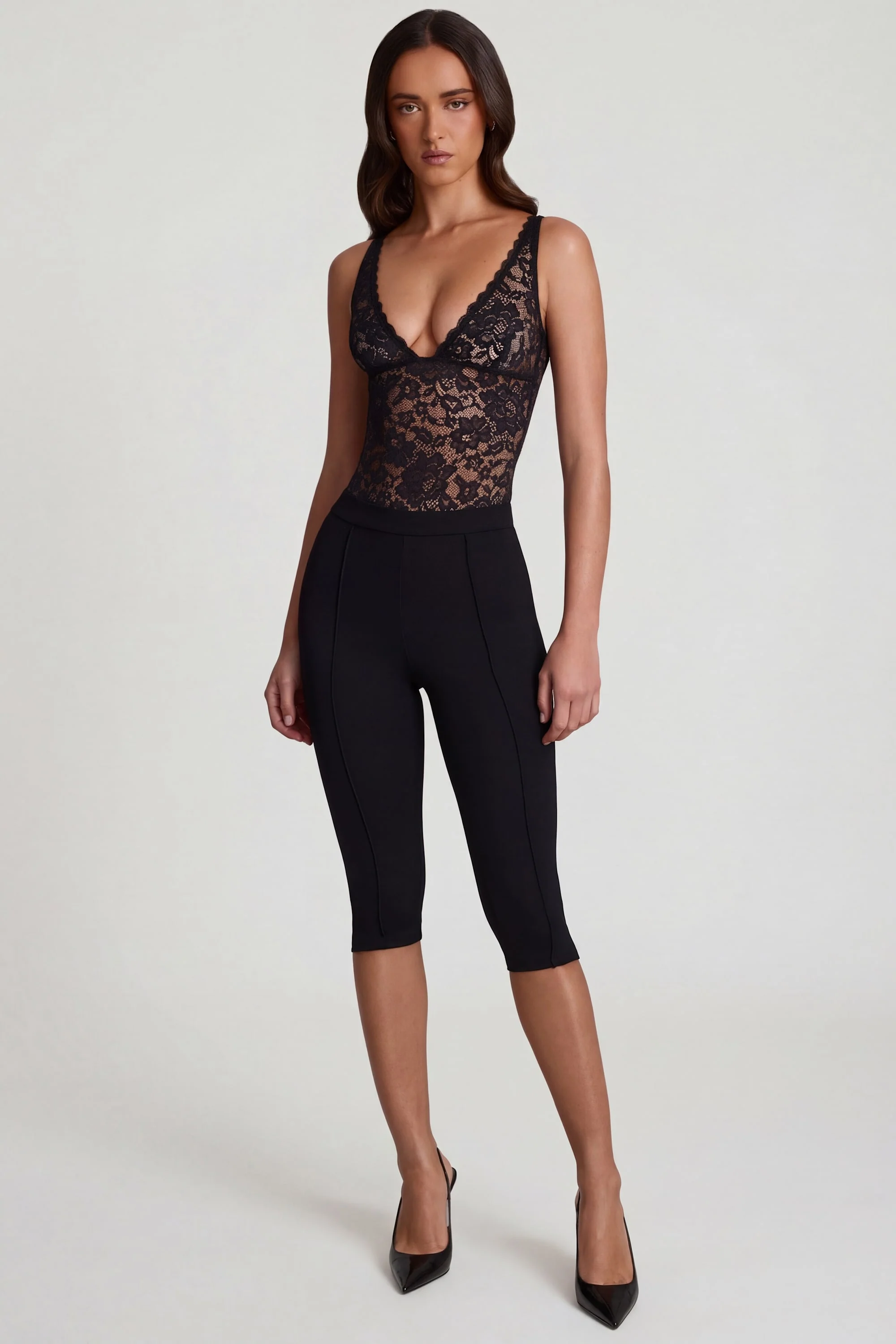Ponte Jersey Cropped Capri Trousers in Black