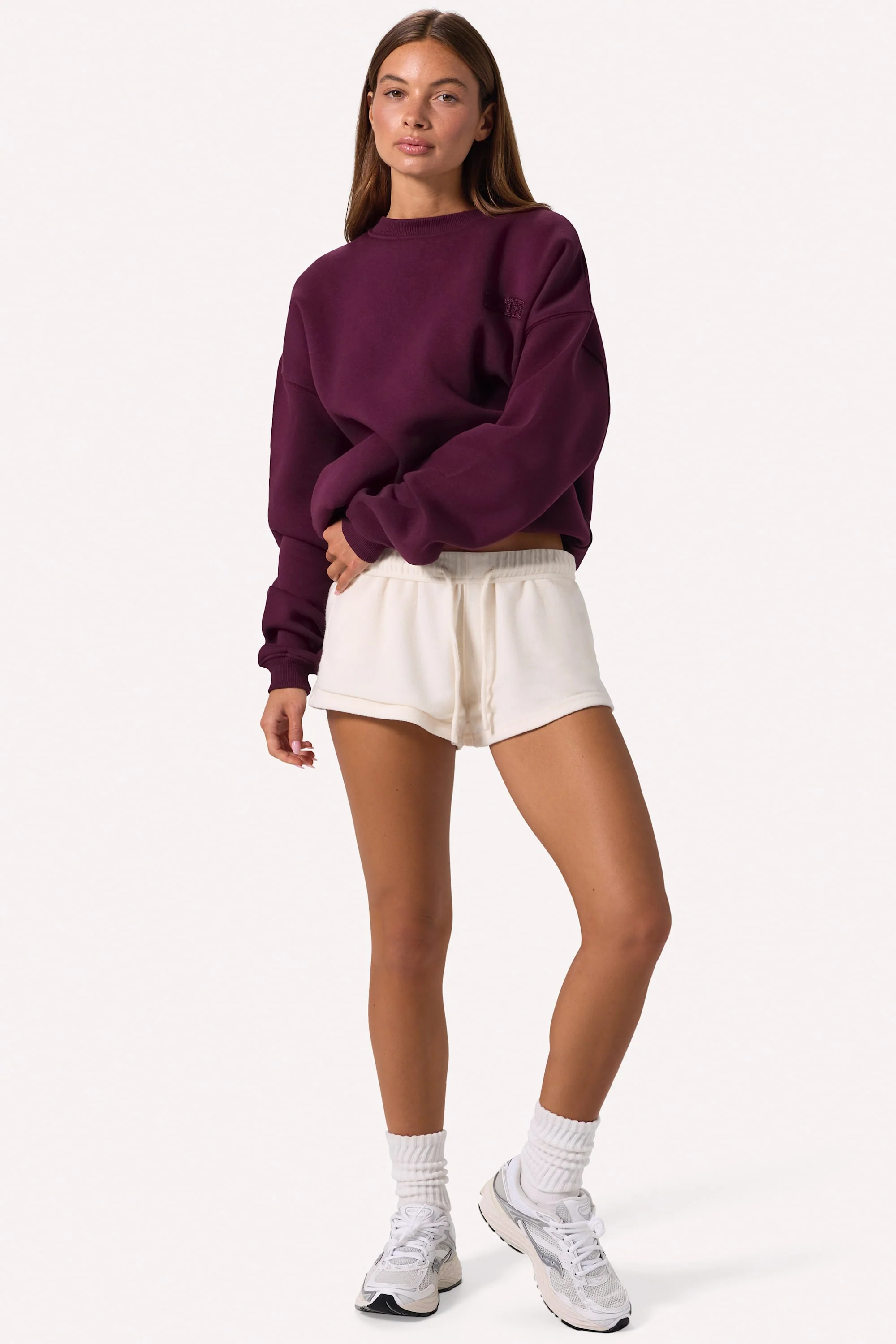 Oversized Crew-Neck Jumper in Burgundy - Image 4