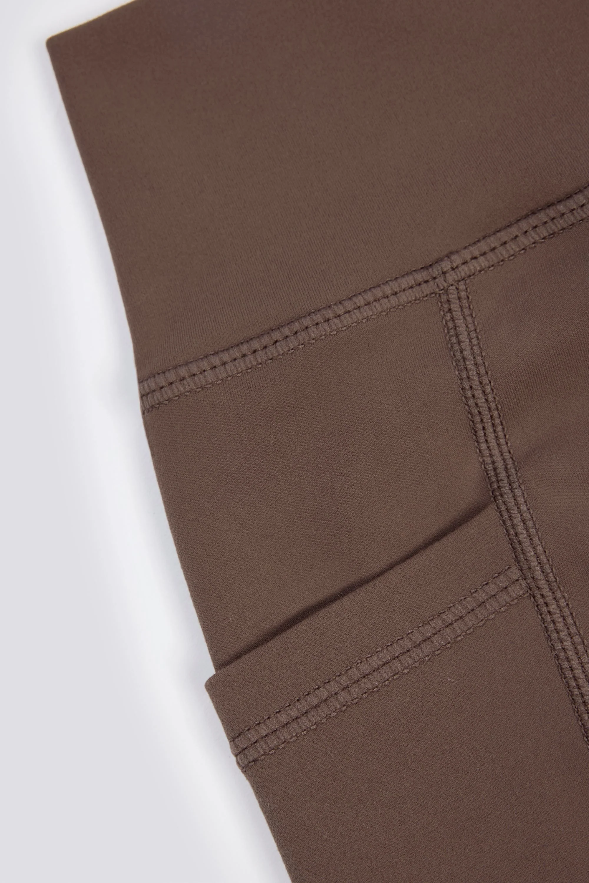 Soft Active Full-Length Leggings in Cocoa - Image 5