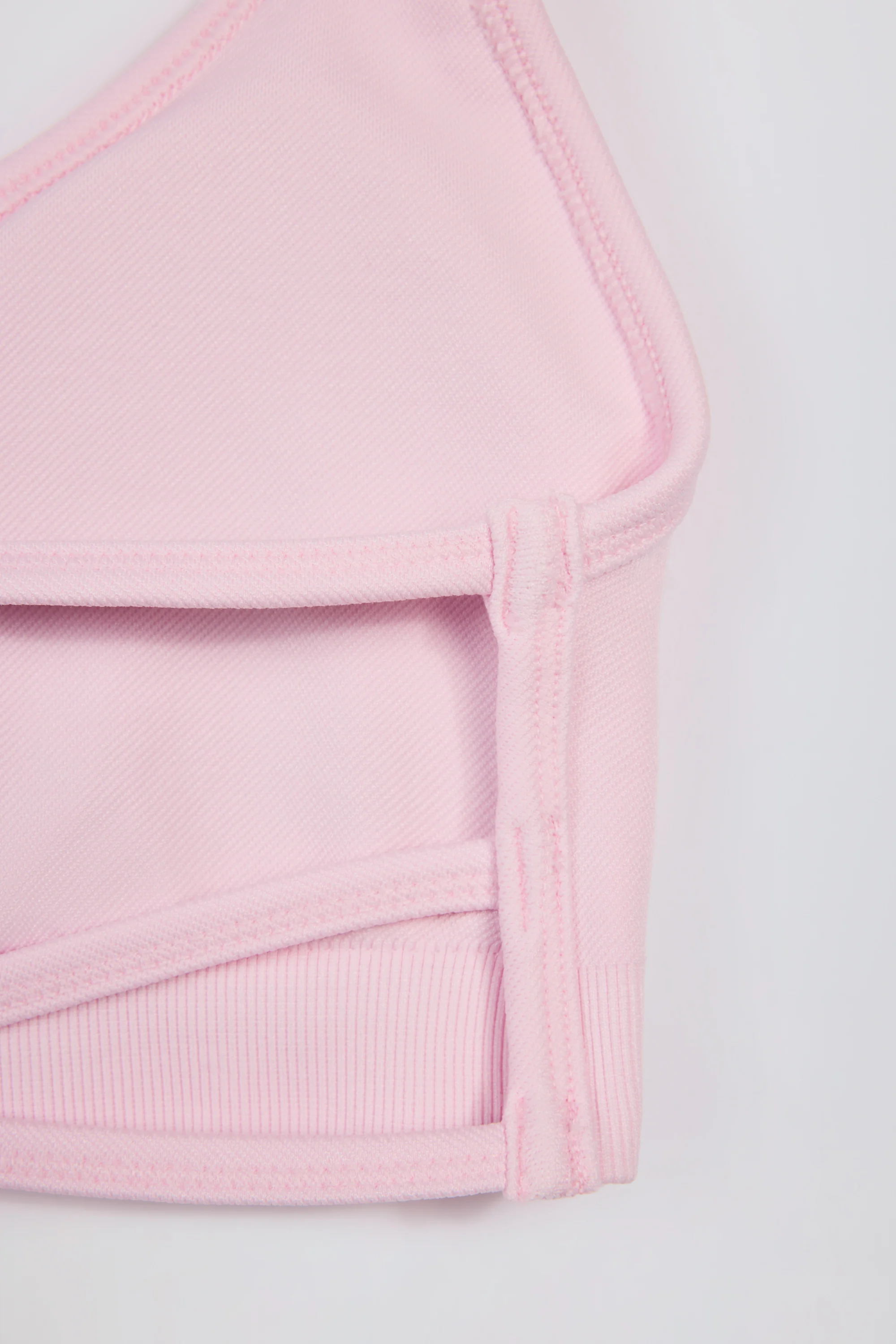 Super Sculpt Seamless Backless Sports Bra in Powder Pink - Image 6
