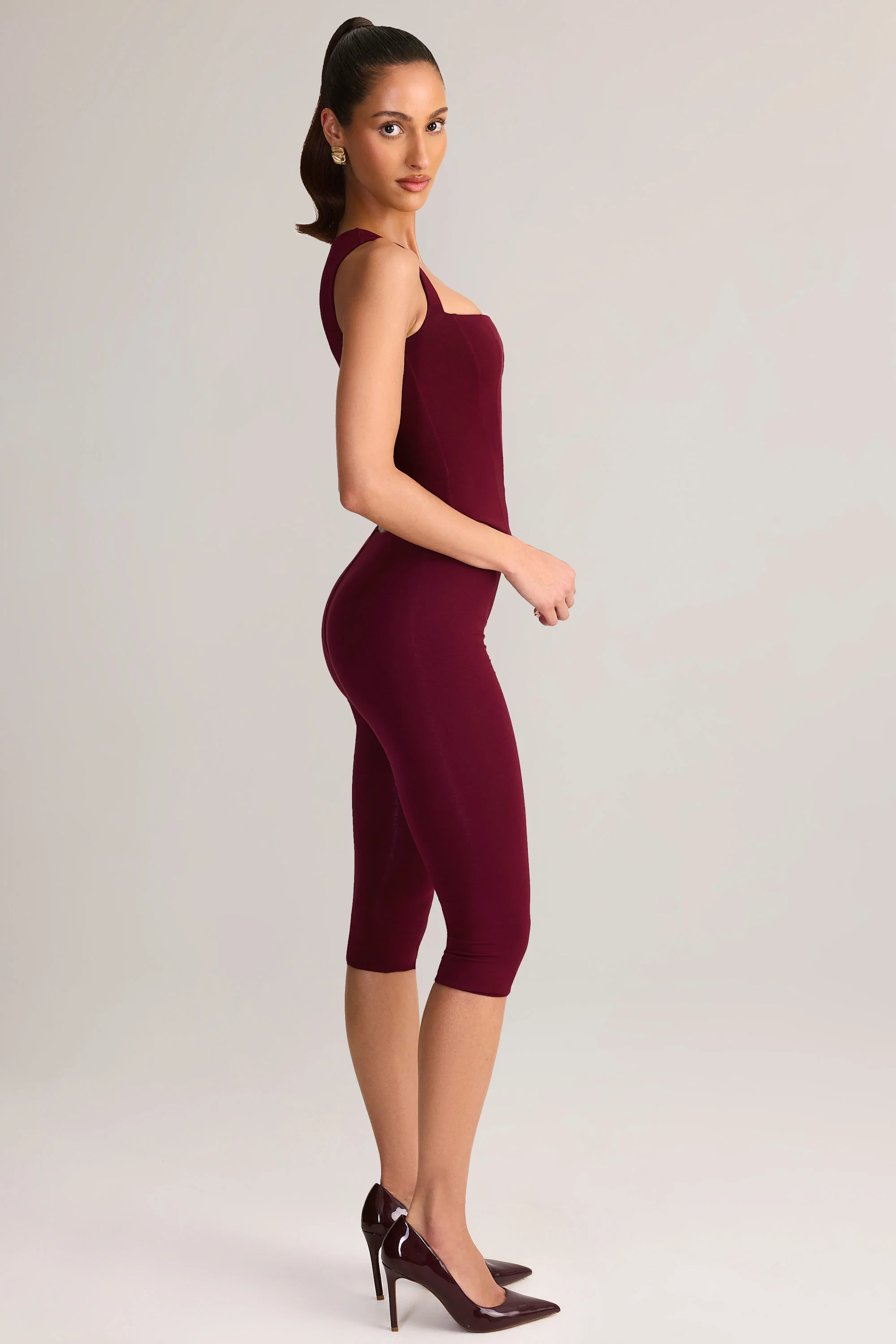 Modal Mid-Rise Capri Leggings in Wine - Image 3