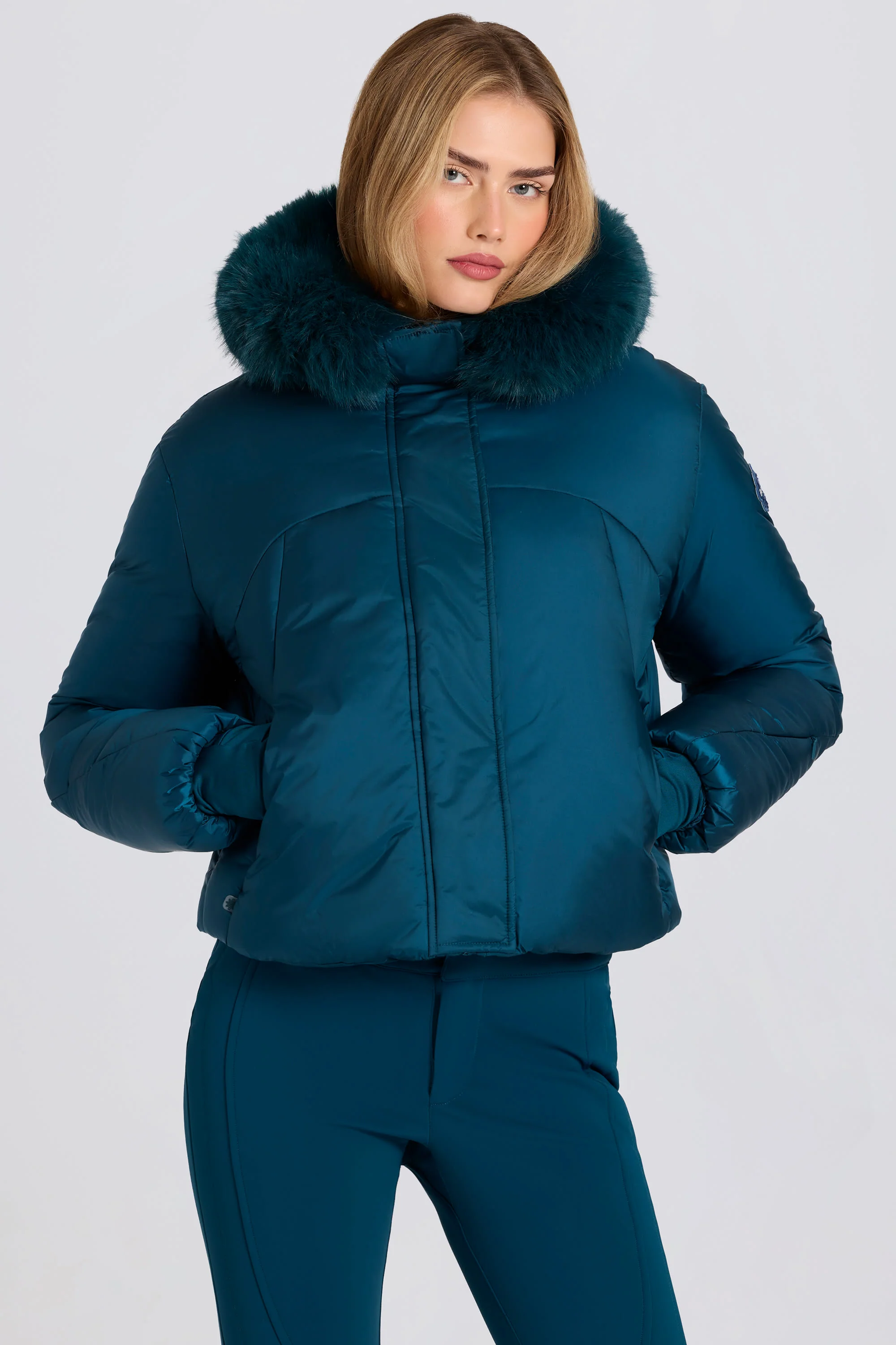 Waterproof Faux-Fur Hood Cropped Ski Jacket in Teal - Image 6
