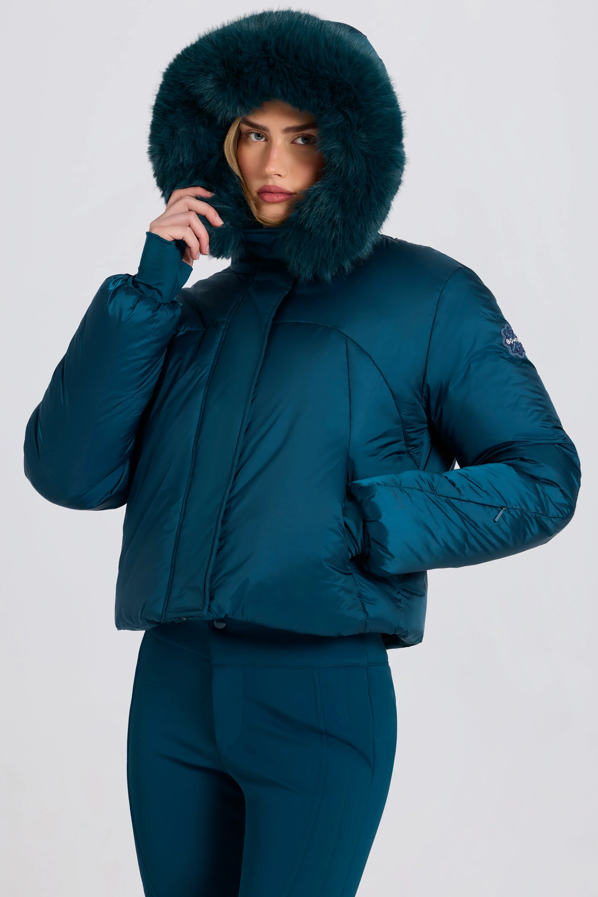 Waterproof Faux-Fur Hood Cropped Ski Jacket in Teal - Image 8